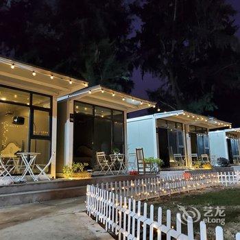 东兴拾光海岸客栈酒店提供图片