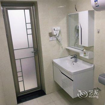 华人易居智能公寓 (九江万达店)酒店提供图片