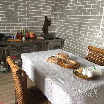 柳州黄振平客栈(环江滨水大道分店)酒店提供图片