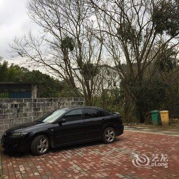 柳州黄振平客栈(环江滨水大道分店)酒店提供图片