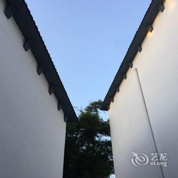 柳州黄振平客栈(环江滨水大道分店)酒店提供图片