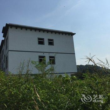 柳州黄振平客栈(环江滨水大道分店)酒店提供图片
