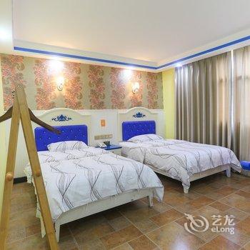文明英客栈(张家界大庸路店)酒店提供图片