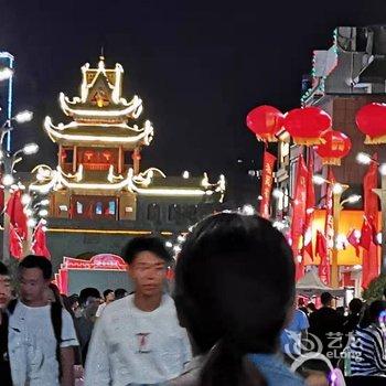 银川温馨美食吃货之家公寓(丽银街分店)酒店提供图片
