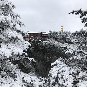 乐山初雪&峨眉山公寓酒店提供图片