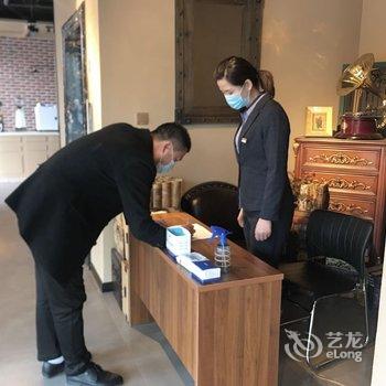 喆啡酒店(菏泽火车站万达广场店)酒店提供图片