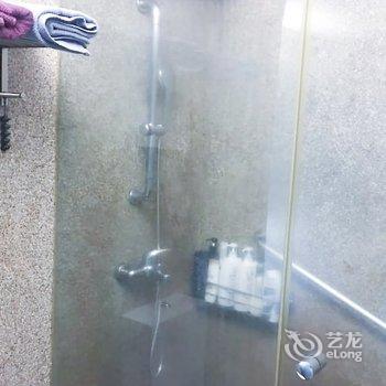 時尚背包客三人房 忠孝新生 東門站酒店提供图片