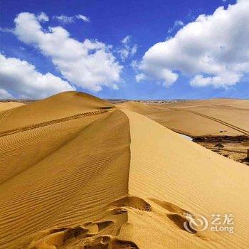 中卫腾格里向往沙漠国际露营基地酒店提供图片