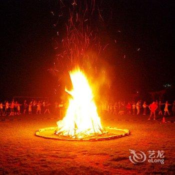 长阳木桥溪房车露营基地酒店提供图片