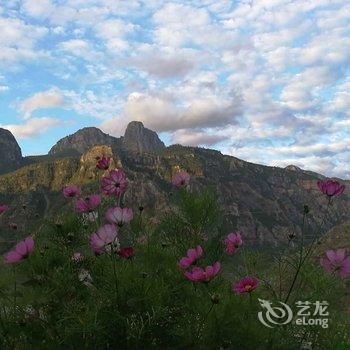 稻城桑杰林卡轻奢民宿酒店提供图片