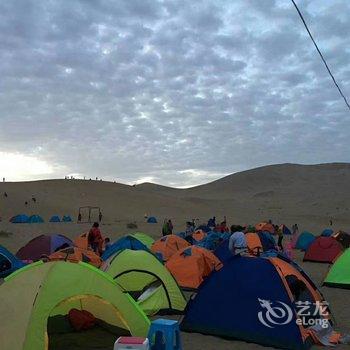 敦煌花房姑娘沙漠露营基地酒店提供图片