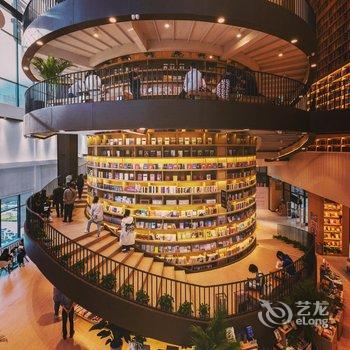 凯里亚德酒店(哈西高铁万达店)酒店提供图片