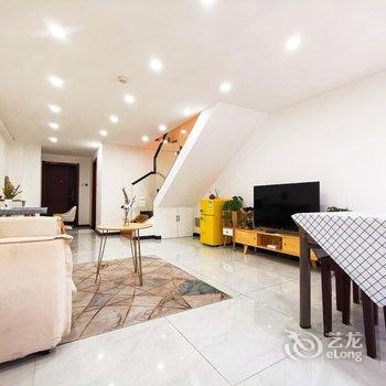 兰州拾光LOFT酒店式公寓酒店提供图片