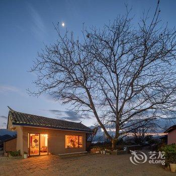 半山花居泸沽湖精品观湖客栈酒店提供图片