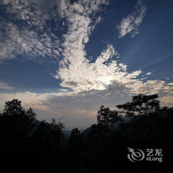 乐山峨眉山碌游居原佛光民宿酒店提供图片