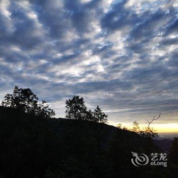 乐山峨眉山碌游居原佛光民宿酒店提供图片