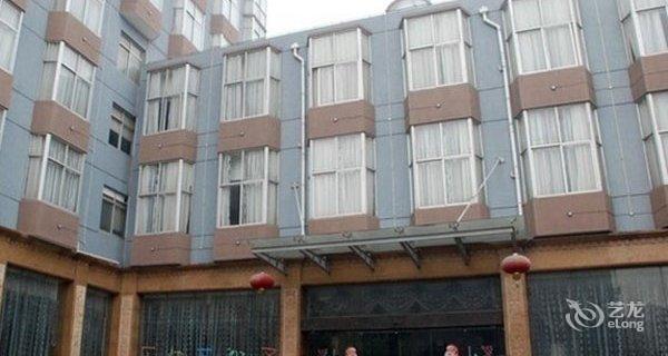 【常州鸣凰大酒店】地址:武进区鸣新西路135号