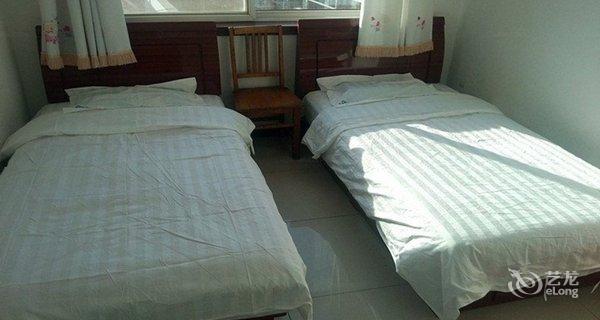 【北京怀柔琉璃庙连树农家院】地址:北京怀柔