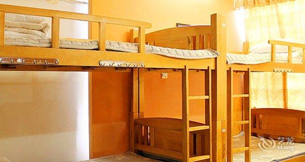 【广州火咖青年旅舍】地址:天河北路366号(都