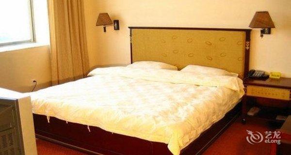 【茂名电白金龙泉大酒店】地址:电白县水东镇