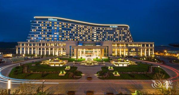 【乌鲁木齐希尔顿酒店】地址:乌鲁木齐红光山路1237号(近新疆国际会展中心) – 艺龙旅行网