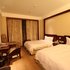丽江泸沽湖银湖岛大酒店内庭双床房照片_图片