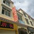 洛隆四川招待所电话:0837-8667102