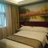 维也纳酒店(上海虹桥国展中心徐盈路地铁站店)标准大床房照片_图片