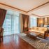 重庆圣地布达拉酒店特色行政大床房照片_图片