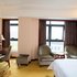 维也纳国际酒店(上海虹桥国展中心万达爱特路店)高级大床房照片_图片