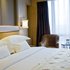 梅州皇家名典酒店豪华大床房照片_图片