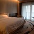 惠州翡翠山华美达酒店高级湖景大床房照片_图片