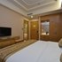维也纳国际酒店(南京南站东麒路店)标准大床房(无窗)照片_图片