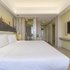 南京总统府亚朵酒店高级大床房照片_图片
