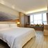 西安大寨路亚朵酒店高级大床房照片_图片