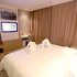 丽枫酒店(哈尔滨中央大街巴洛克店)豪华双床房照片_图片