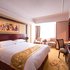 维也纳国际酒店(上海虹桥国展中心天山西路店)高级大床房照片_图片