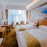 维也纳酒店(上海嘉定新城远香湖店)豪华双床房照片_图片