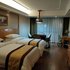 维也纳酒店(成都机场双流万达店)棋牌双床房照片_图片