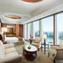 上海浦东香格里拉酒店紫金楼豪华阁外滩景观超豪华大床房照片_图片