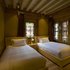 拉萨松赞吉曲林卡酒店花园景高级套双床房照片_图片