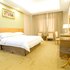 维也纳酒店(广州白云机场空港店)行政双床房照片_图片