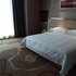 维也纳国际酒店(武汉街道口店)高级大床房照片_图片