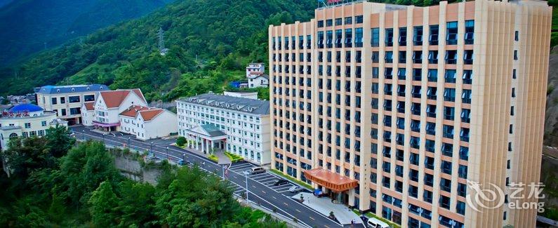 【神农架神农山庄(神旅股份)】地址:湖北省神农架林区木鱼镇迎宾大道27号(近木鱼村) – 艺龙旅行网