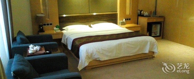 【福清宏路鑫都商务酒店】地址:福清市宏路环