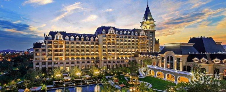 【青岛金沙滩希尔顿酒店】地址:经济技术开发