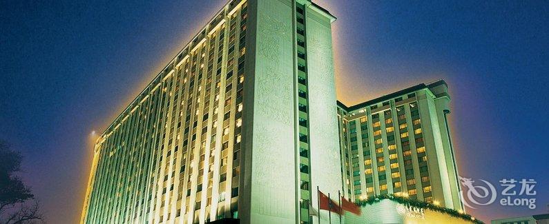 【广州中国大酒店】地址:越秀区流花路122号(