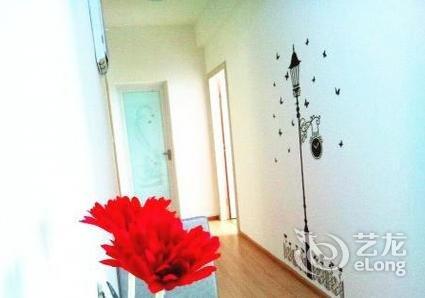 【武汉半橙公寓(才华名苑店)】地址:四美塘友谊