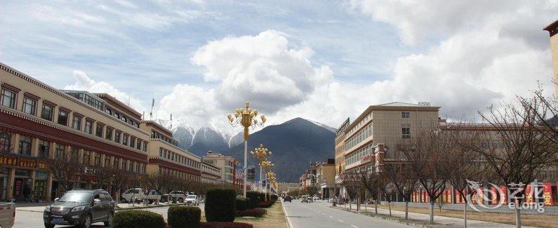 【林芝昊林大酒店】地址:八一镇迎宾大道2号牦