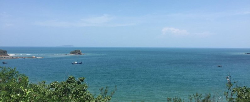 【北海涠洲岛听海轩主题客栈】地址:涠洲镇西